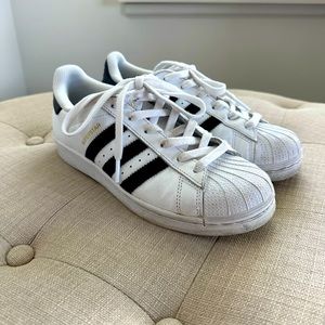 Adidas Superstar Sneakers